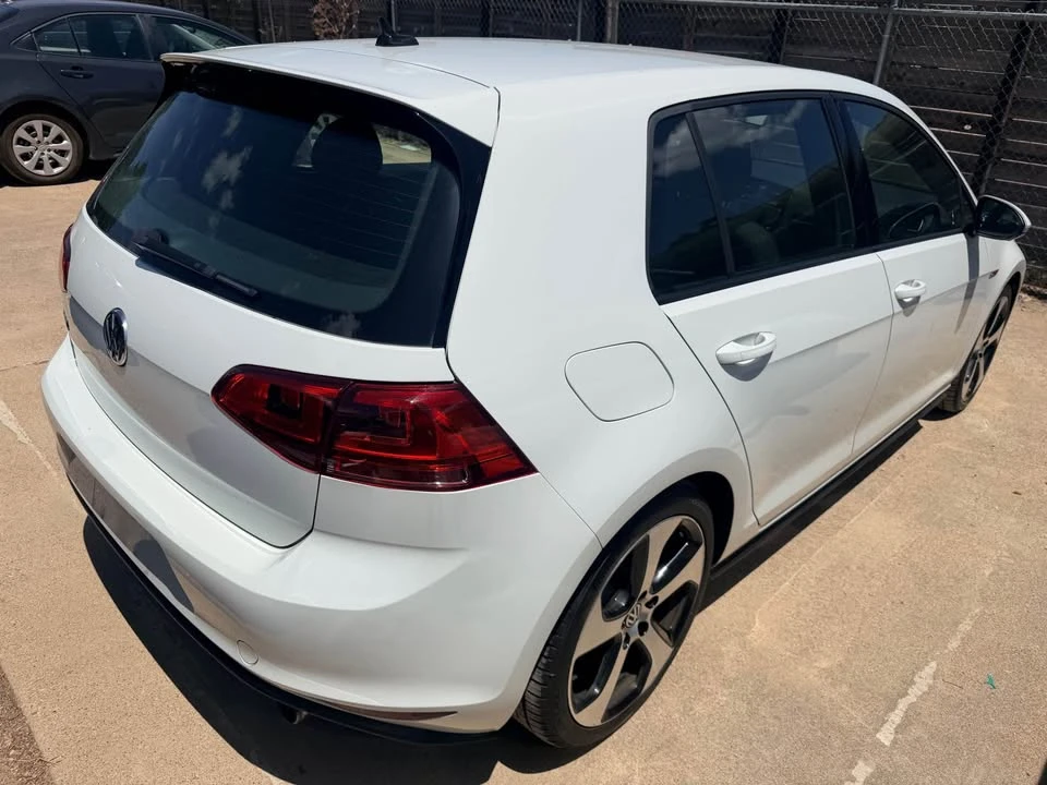 2017 Volkswagen GTI Mk7 - Image 3 of 7