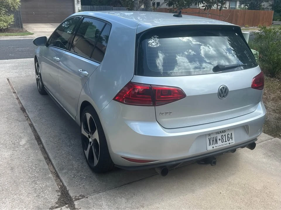 2017 Volkswagen GTI Mk7 - Image 2 of 20