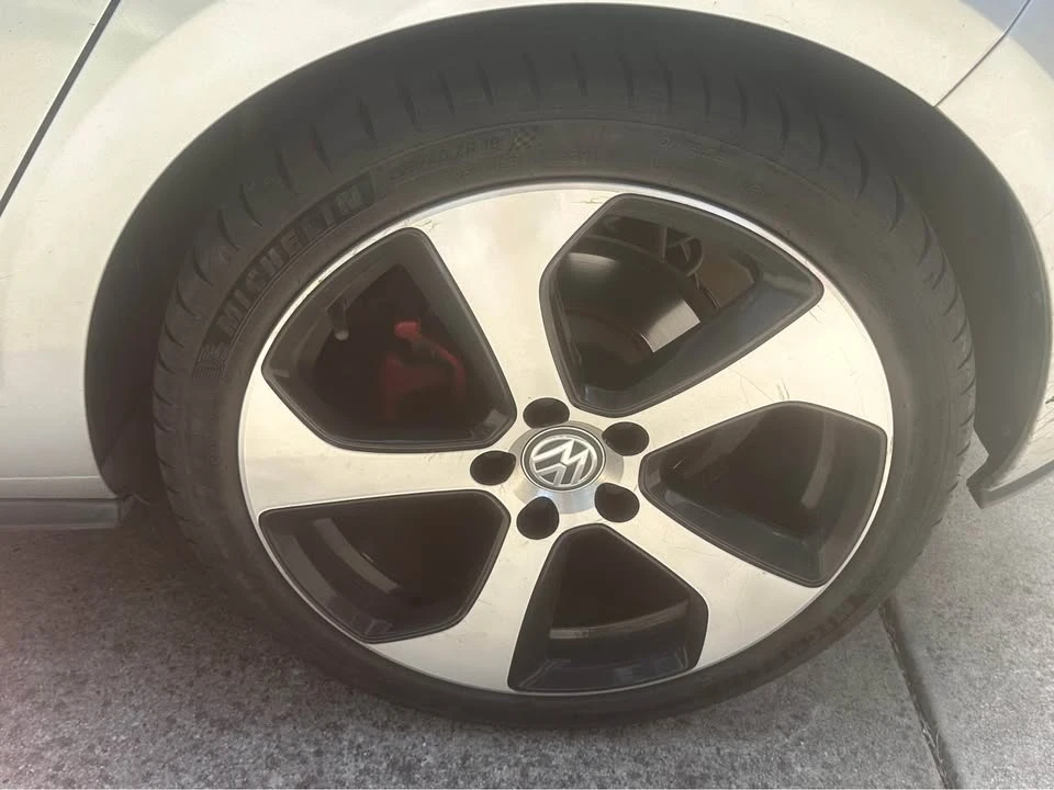 2017 Volkswagen GTI Mk7 - Image 11 of 20