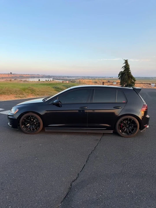 2017 Volkswagen GTI Mk7 - Image 7 of 16