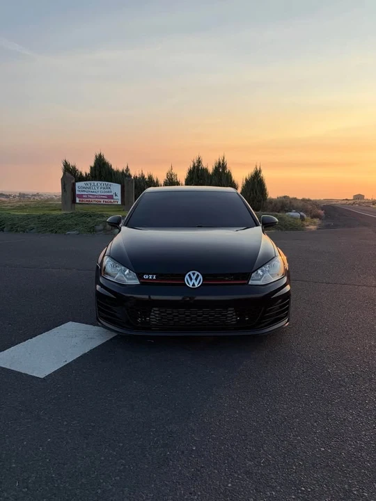 2017 Volkswagen GTI Mk7 - Image 8 of 16