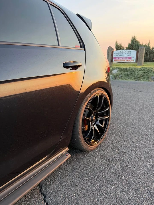 2017 Volkswagen GTI Mk7 - Image 11 of 16