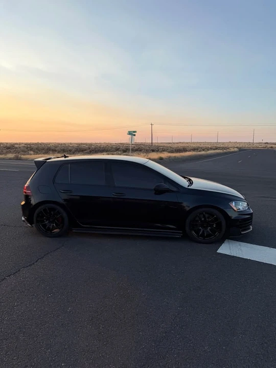 2017 Volkswagen GTI Mk7 - Image 3 of 16
