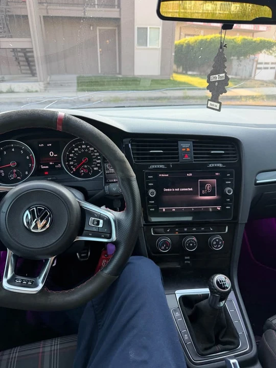 2017 Volkswagen GTI Mk7 - Image 14 of 16