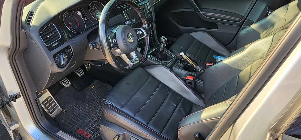 2017 Volkswagen GTI Mk7 - Image 7 of 18