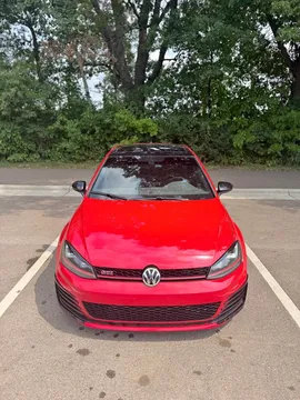 2017 Volkswagen Golf GTI SE Hatchback