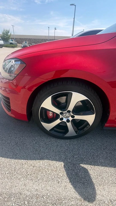 2017 Volkswagen GTI Mk7 - Image 2 of 4