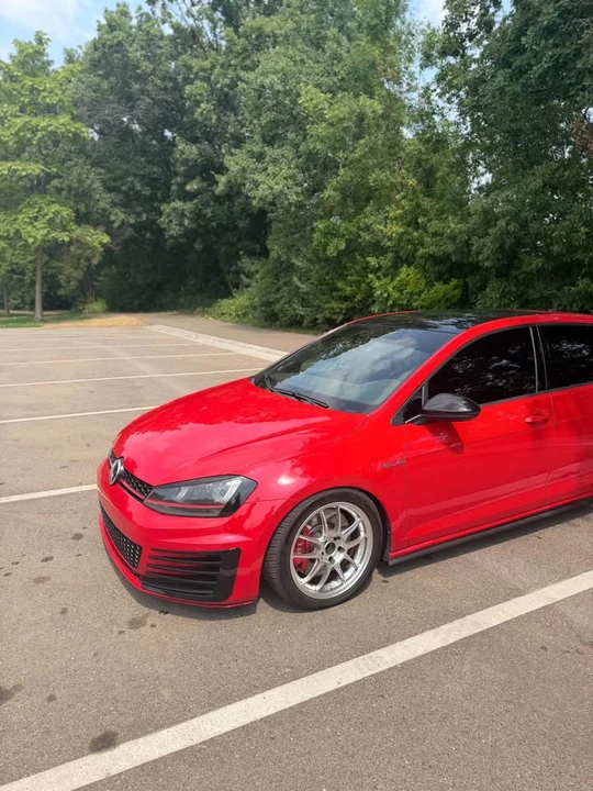 2017 Volkswagen GTI Mk7 - Image 2 of 8