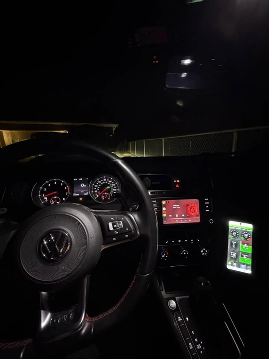 2017 Volkswagen GTI Mk7 - Image 8 of 8