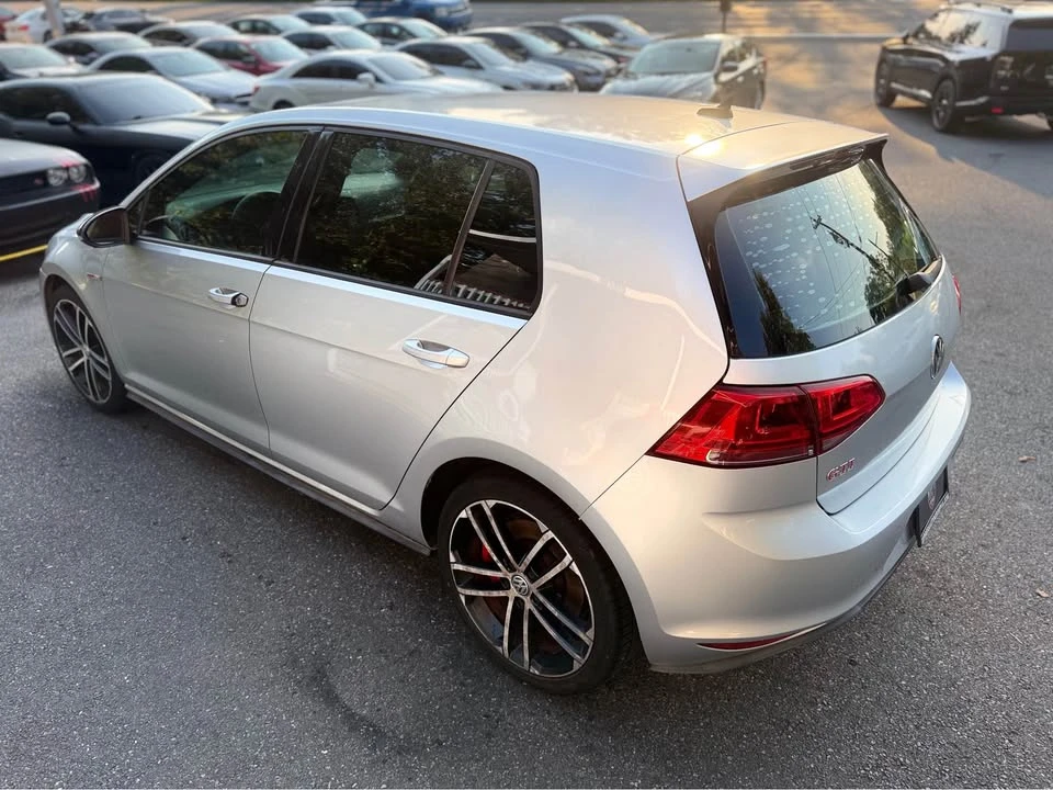 2017 Volkswagen GTI Mk7 - Image 2 of 4