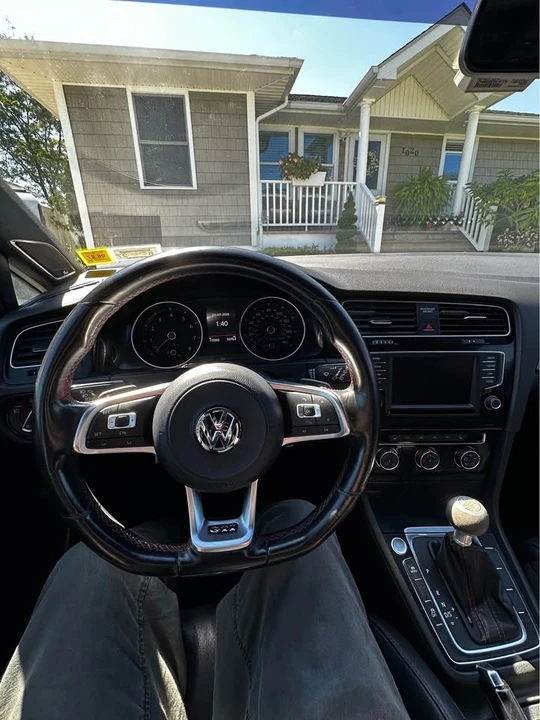 2017 Volkswagen GTI Mk7 - Image 10 of 18