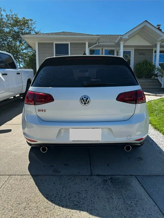 2017 Volkswagen GTI Mk7 - Image 6 of 18