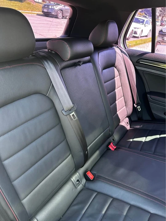 2017 Volkswagen GTI Mk7 - Image 17 of 18