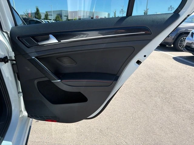 2017 Volkswagen GTI Mk7 - Image 11 of 20
