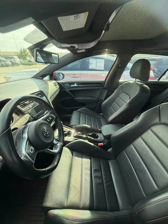 2017 Volkswagen GTI Mk7 - Image 8 of 9