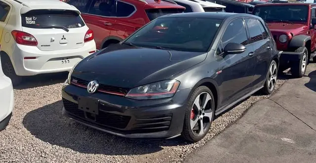 2017 Volkswagen Golf GTI Sport
