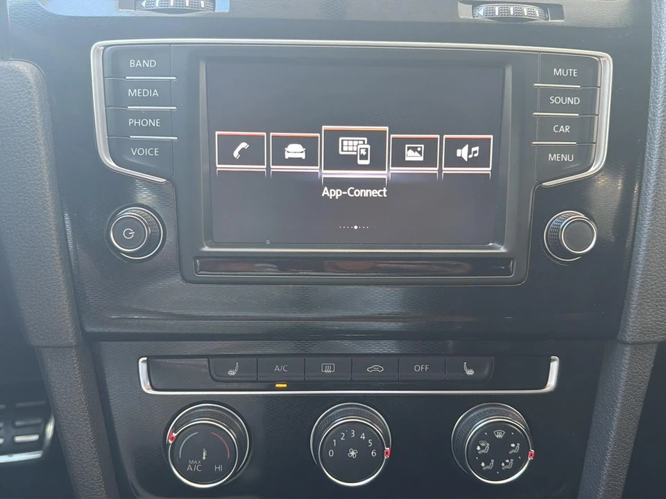 2017 Volkswagen GTI Mk7 - Image 20 of 22
