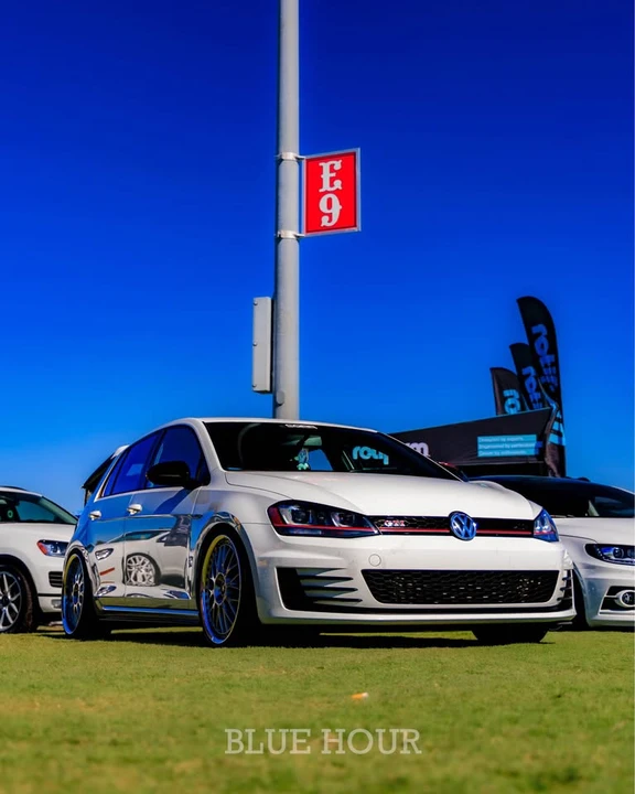 2017 Volkswagen GTI Mk7 - Image 5 of 14