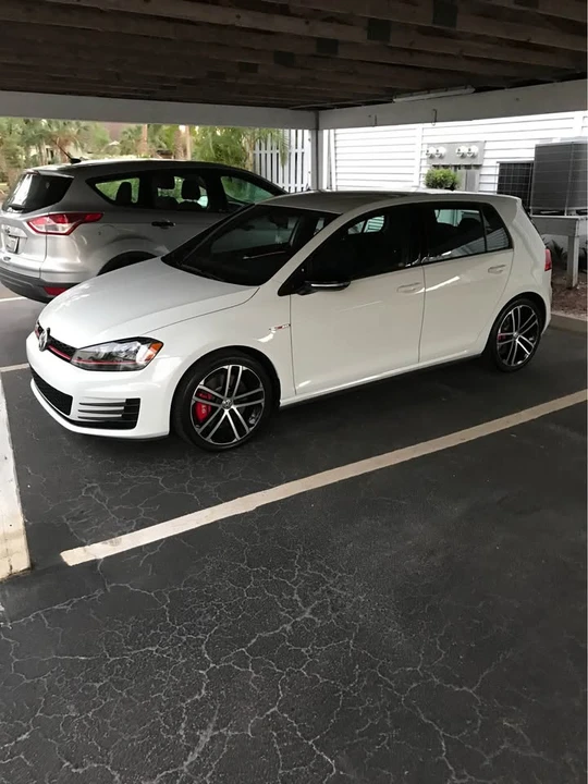 2017 Volkswagen GTI Mk7 - Image 4 of 14