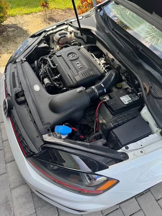 2017 Volkswagen GTI Mk7 - Image 7 of 14