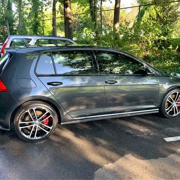 2017 Volkswagen Golf GTI Sport