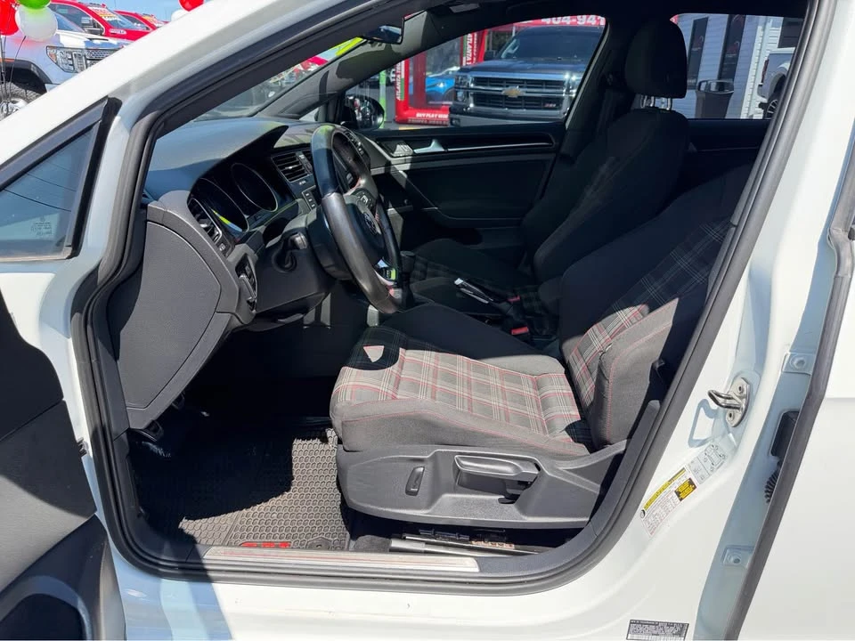 2017 Volkswagen GTI Mk7 - Image 9 of 13