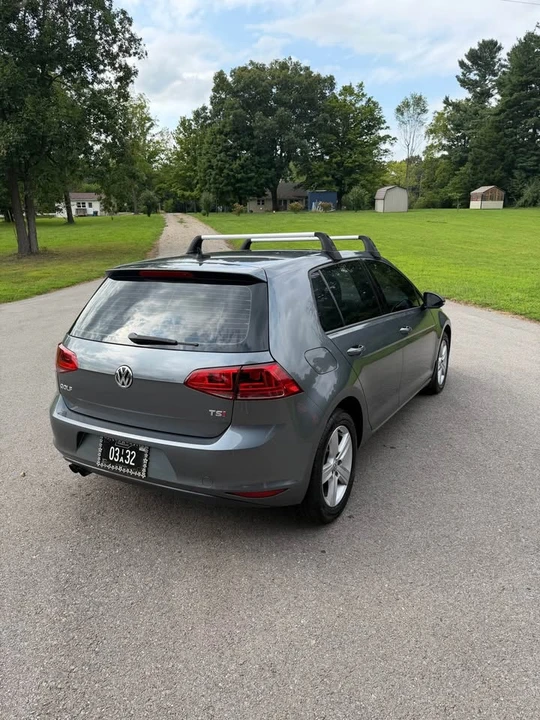 2017 Volkswagen GTI Mk7 - Image 2 of 9