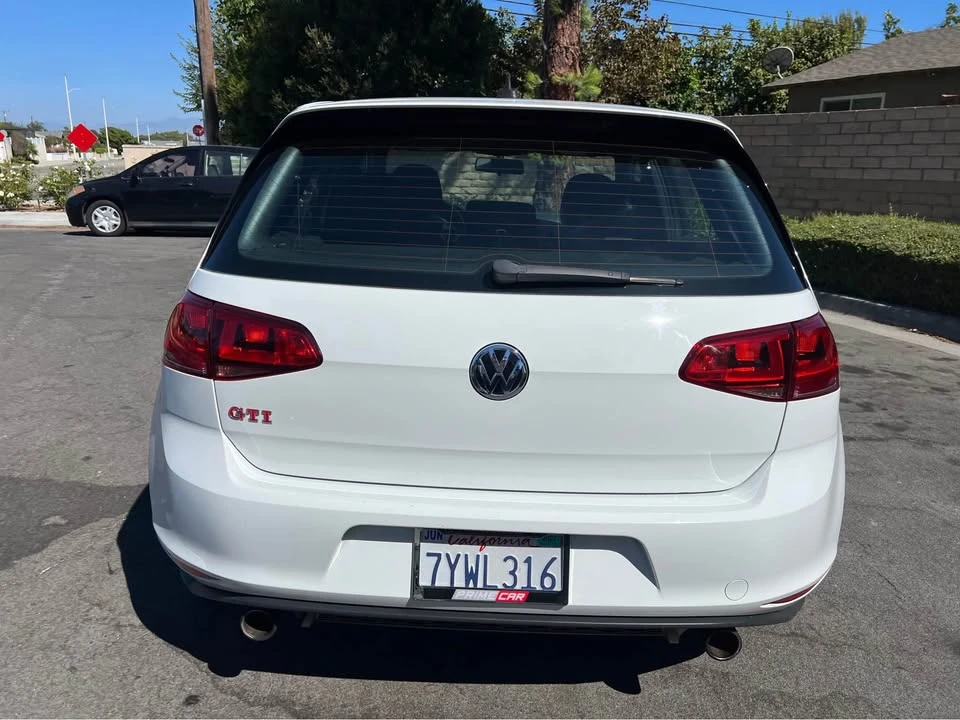 2017 Volkswagen GTI Mk7 - Image 4 of 18