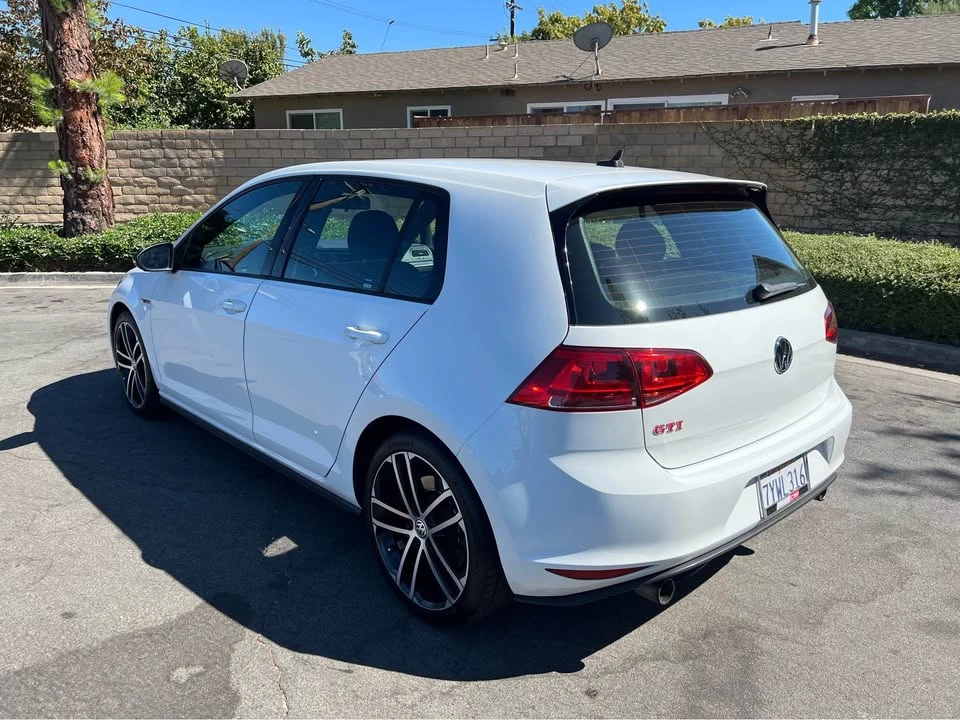 2017 Volkswagen GTI Mk7 - Image 3 of 18