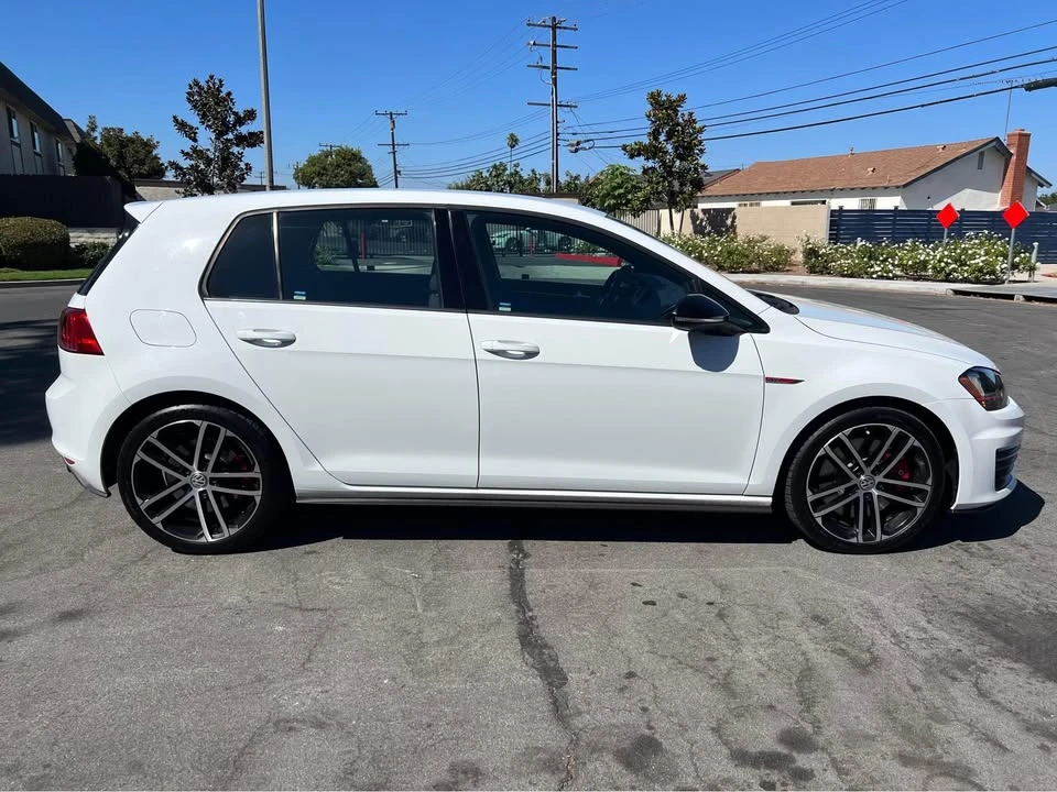 2017 Volkswagen GTI Mk7 - Image 6 of 18