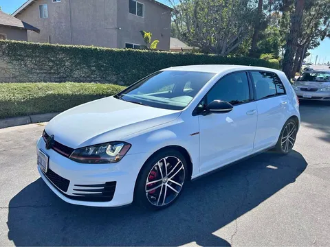 2017 Volkswagen Golf GTI Sport Hatchback