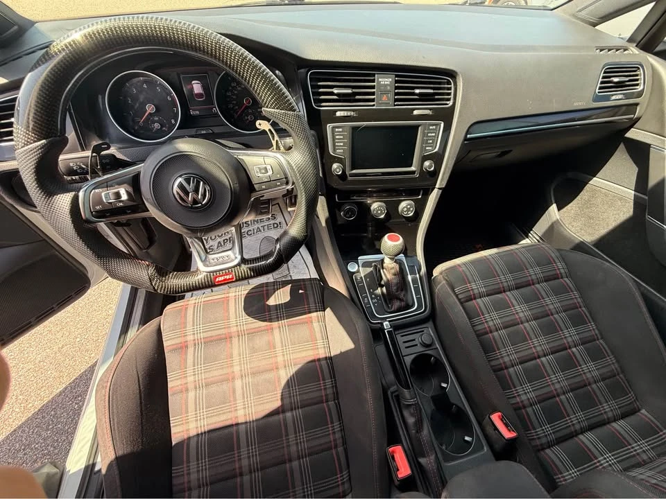 2017 Volkswagen GTI Mk7 - Image 8 of 8