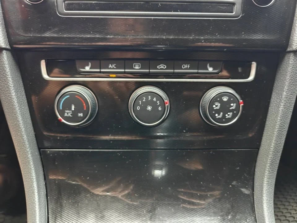 2017 Volkswagen GTI Mk7 - Image 17 of 20