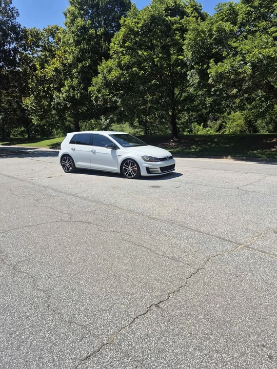 2017 Volkswagen GTI Mk7 - Image 5 of 10