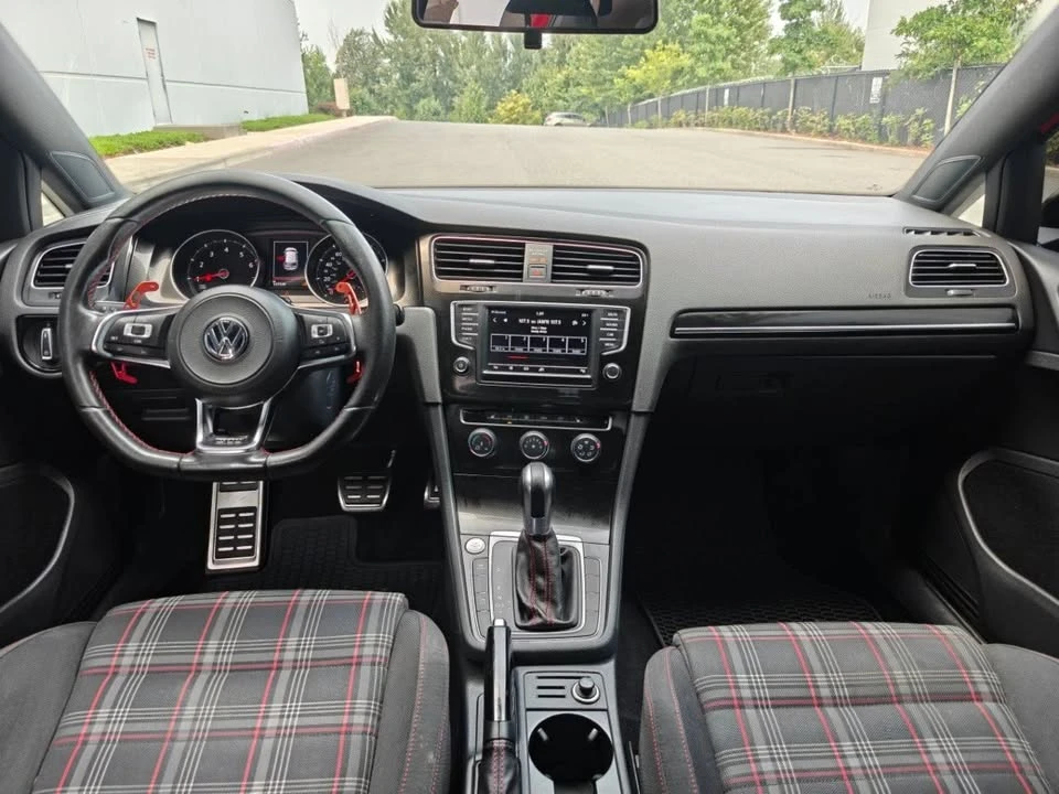 2017 Volkswagen GTI Mk7 - Image 12 of 20