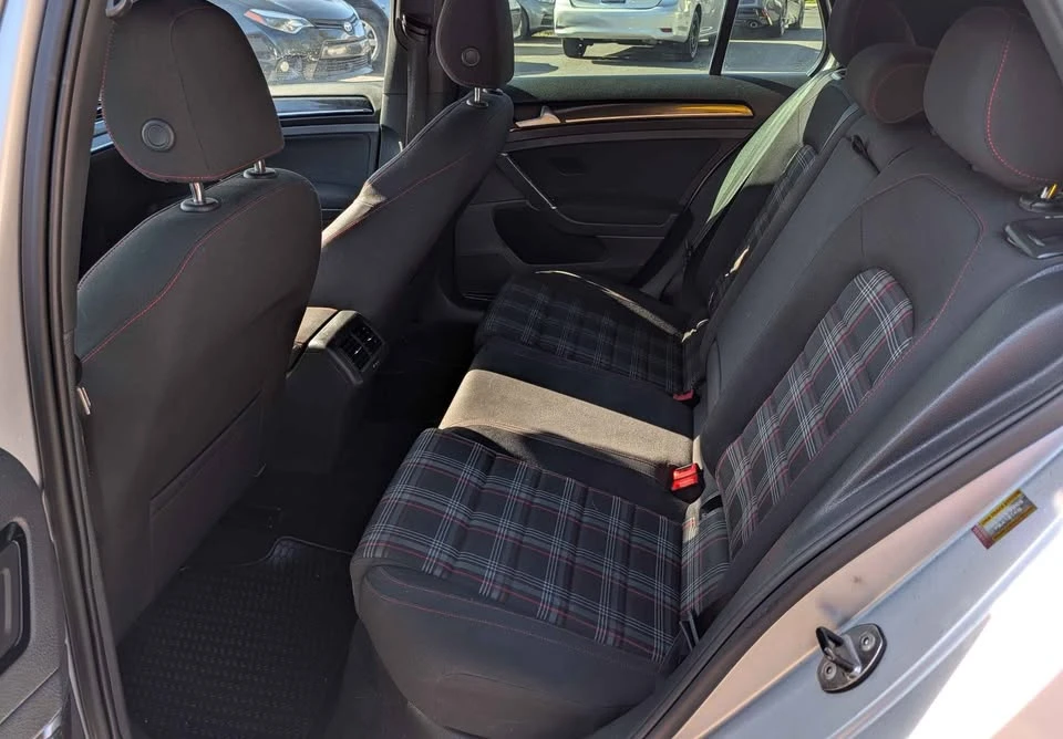 2017 Volkswagen GTI Mk7 - Image 12 of 13