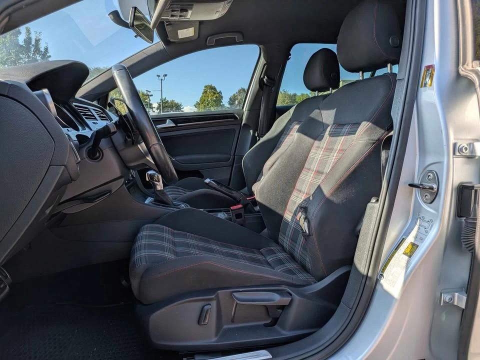 2017 Volkswagen GTI Mk7 - Image 10 of 13