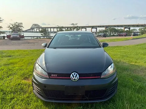 2017 Volkswagen Golf GTI Sport