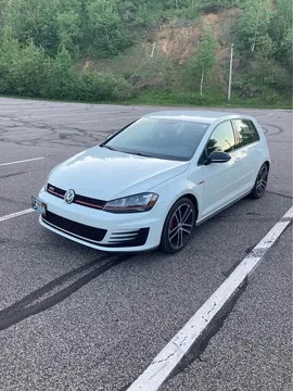 2017 Volkswagen Golf GTI Sport