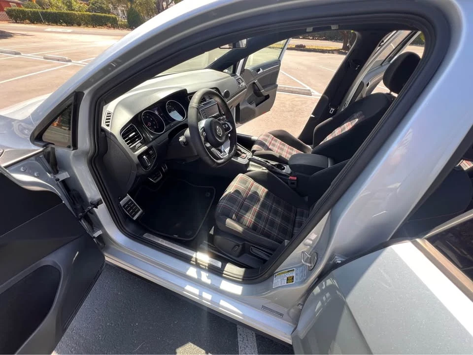 2017 Volkswagen GTI Mk7 - Image 13 of 19