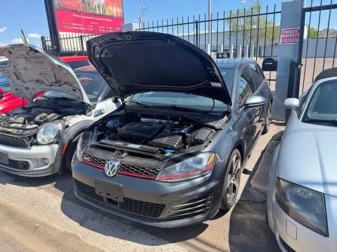 2017 Volkswagen Golf GTI Sport