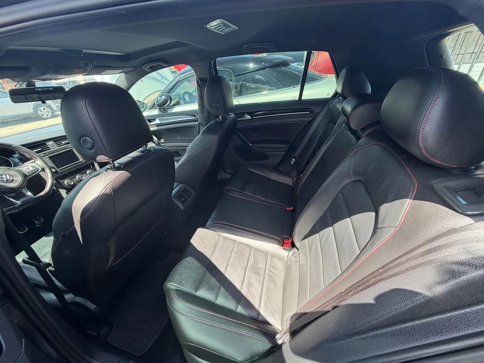 2017 Volkswagen GTI Mk7 - Image 6 of 8