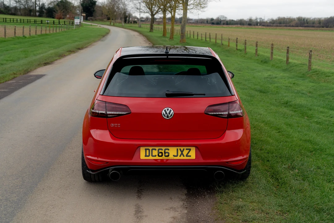 2017 Volkswagen GTI Mk7 - Image 21 of 31