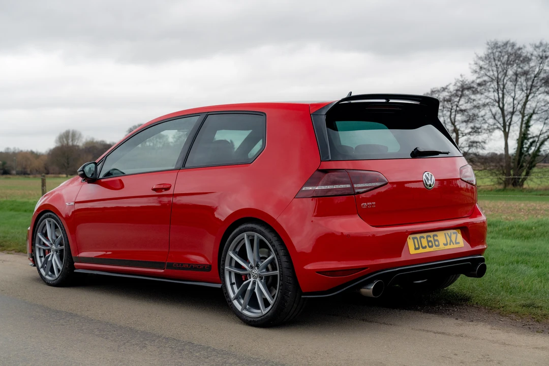 2017 Volkswagen GTI Mk7 - Image 5 of 31