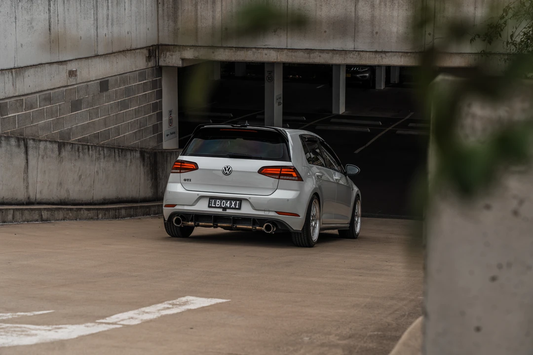 2017 Volkswagen GTI Mk7 - Image 15 of 31