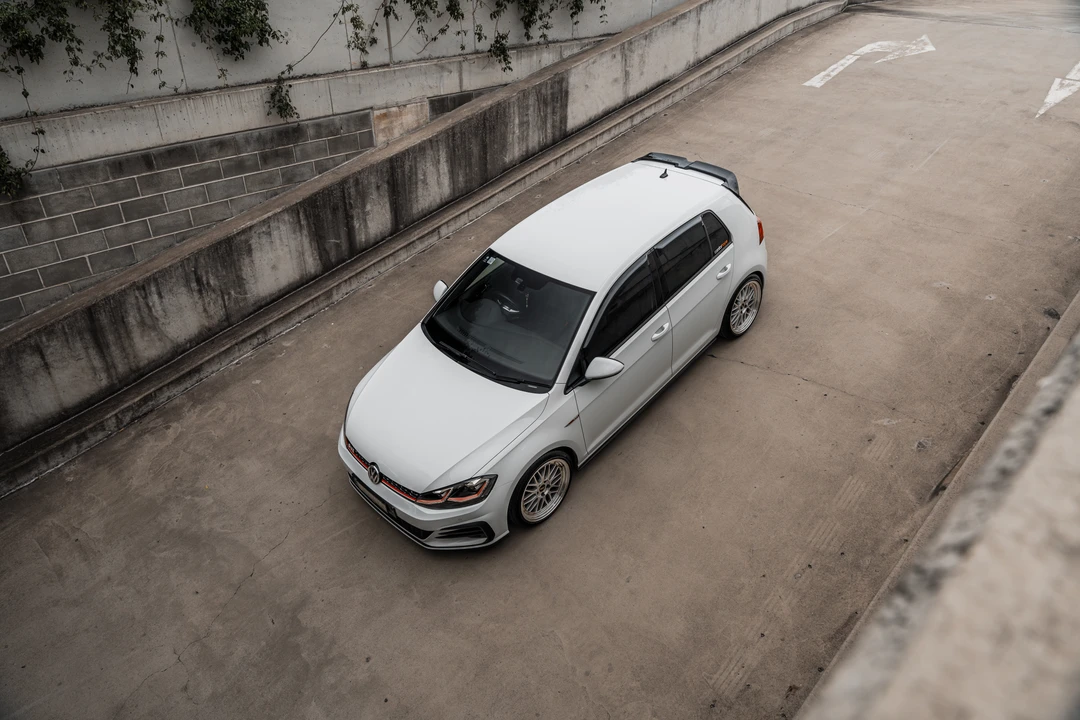 2017 Volkswagen GTI Mk7 - Image 18 of 31