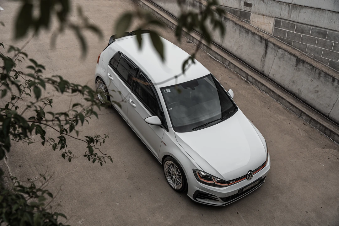 2017 Volkswagen GTI Mk7 - Image 16 of 31