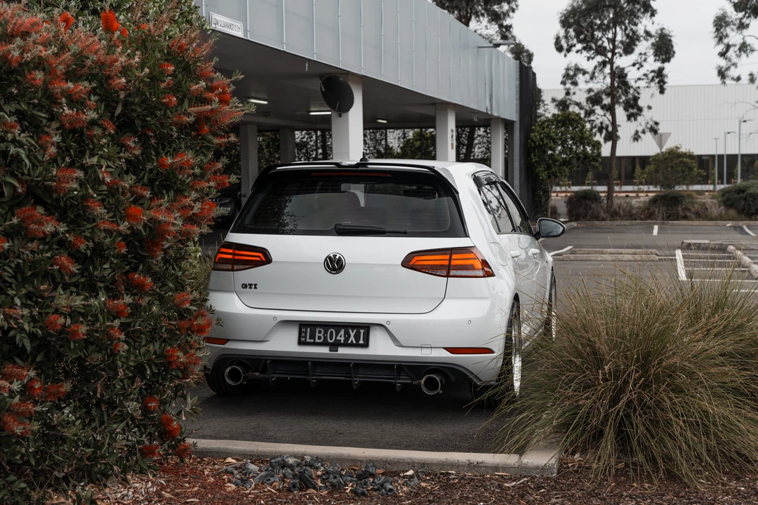 2017 Volkswagen GTI Mk7 - Image 6 of 31