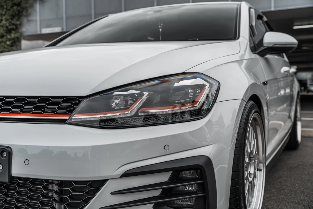 2017 Volkswagen GTI Mk7 - Image 22 of 31