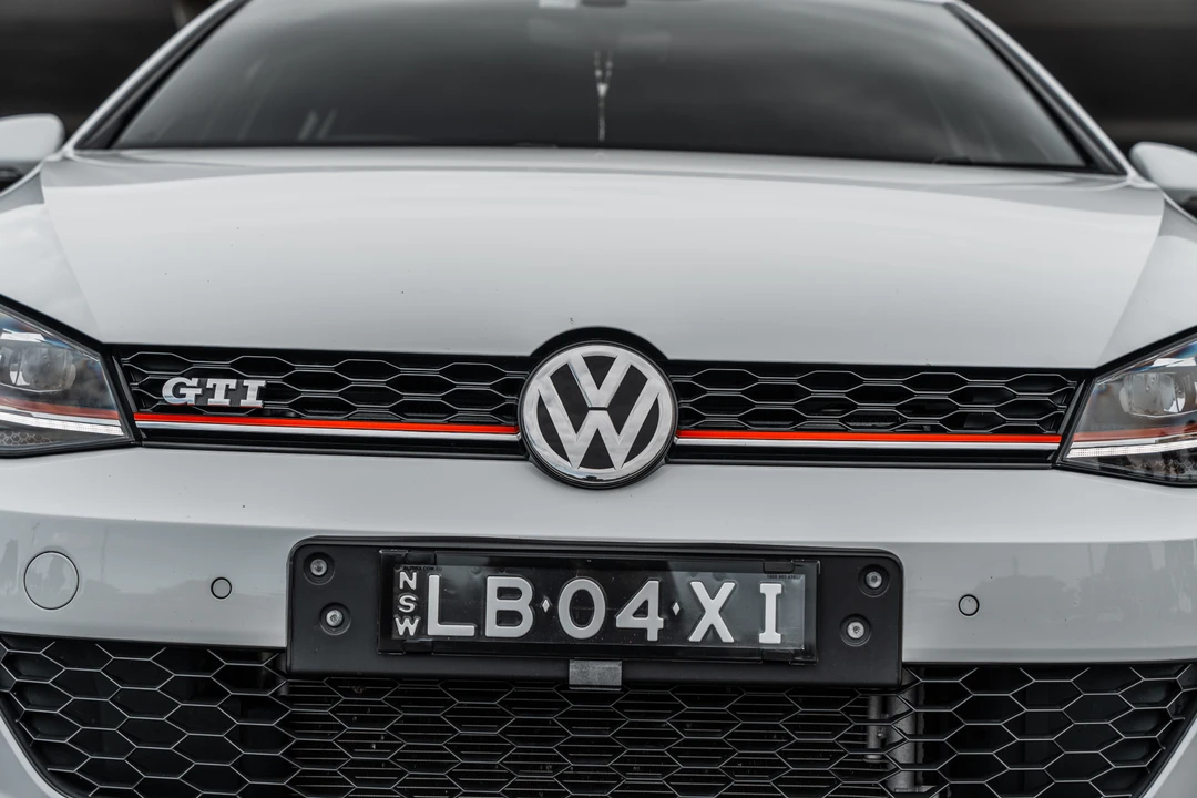 2017 Volkswagen GTI Mk7 - Image 24 of 31